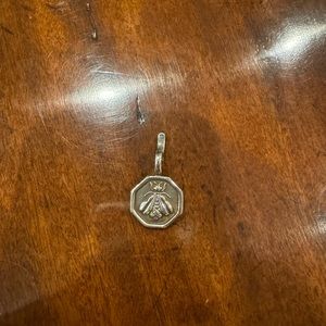 Slane & Slane Bee Hinged Bail Pendent Enhancer